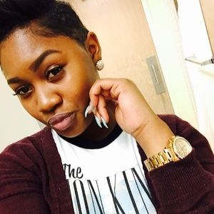 Meet your Posher, Tori